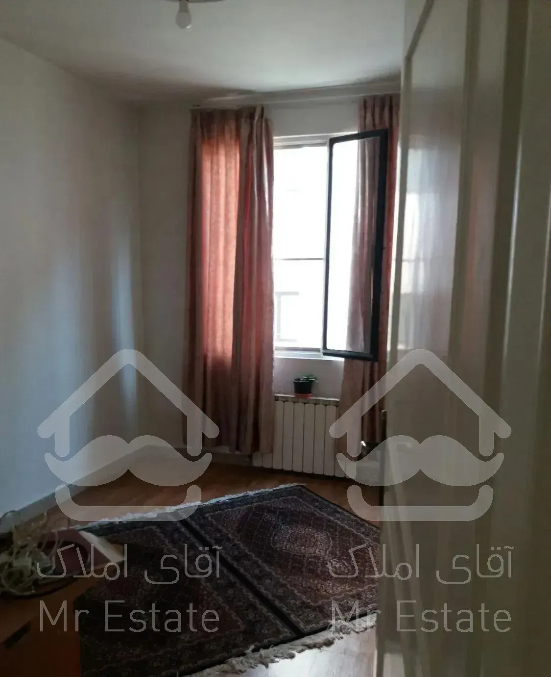 ۱۰۴ متری سه خوابه/ خوش نقشه/اکباتان-بیمه