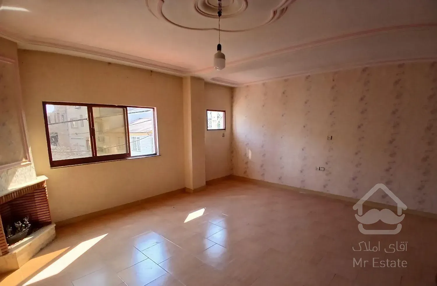 فروش واحد آپارتمان طبقه اول