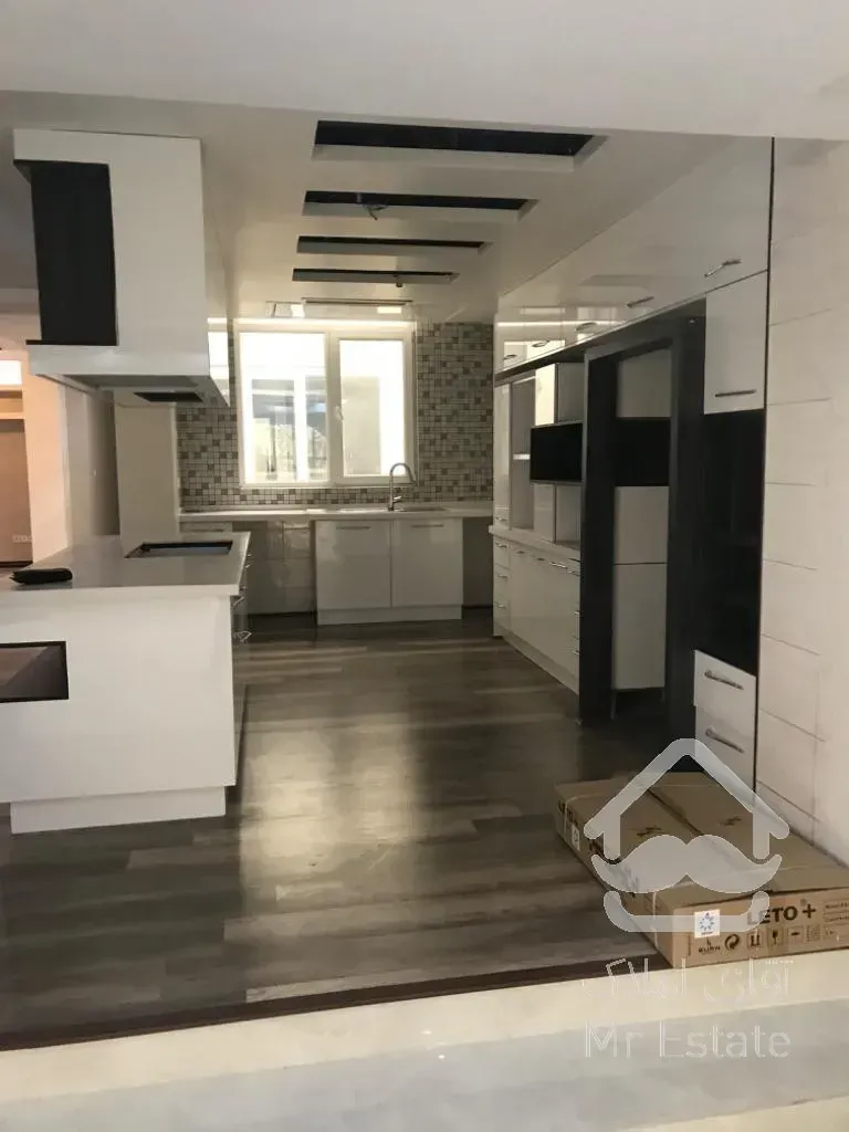 خرید فروش آپارتمان 220 متری اقدسیه  سپند