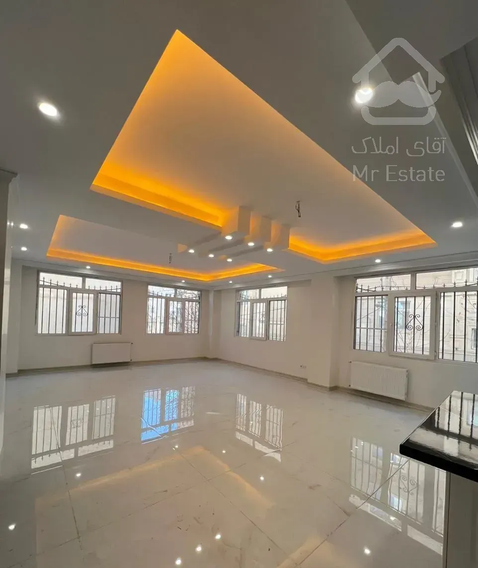 ۸۲متر / فول امکانات / سالن پرده خور / پونک