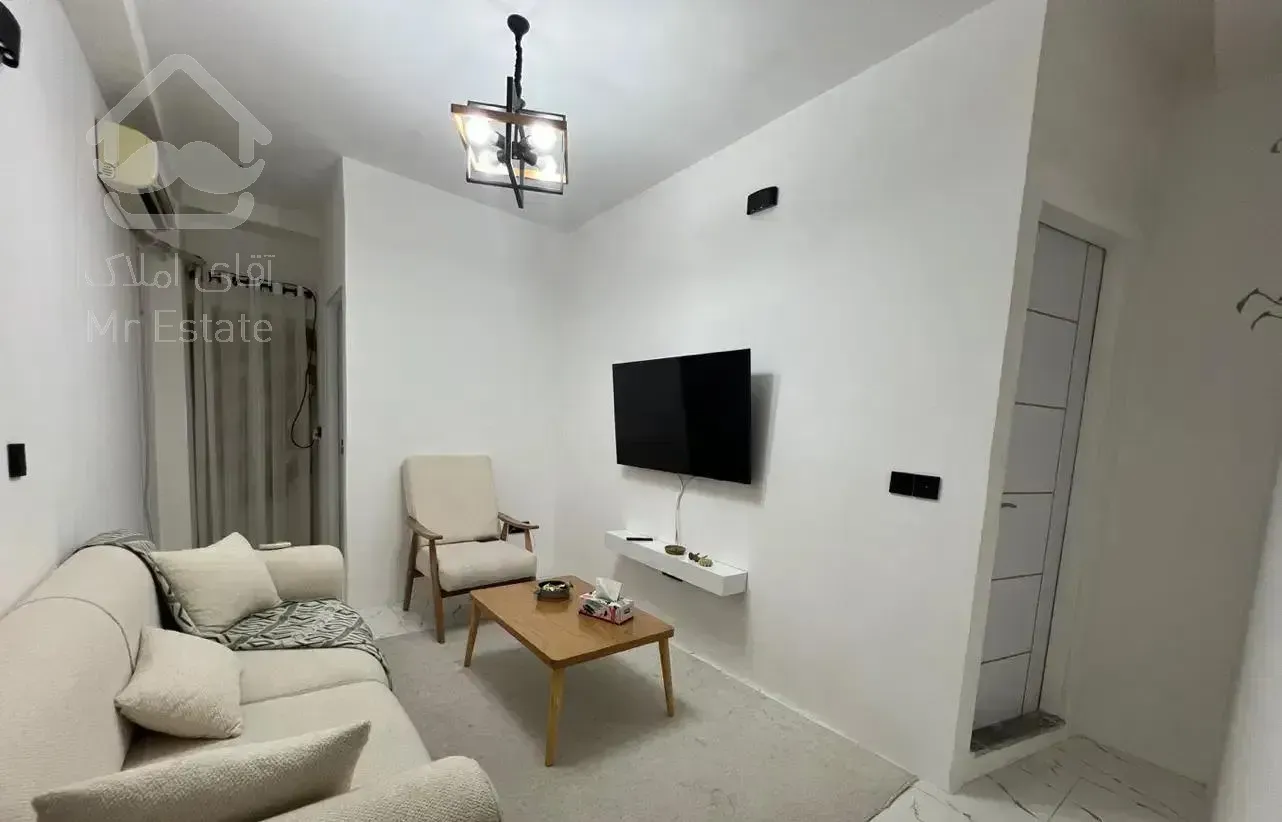 ۴۰ متر تک واحدی / نوساز / ۱ دقیقه تا مترو