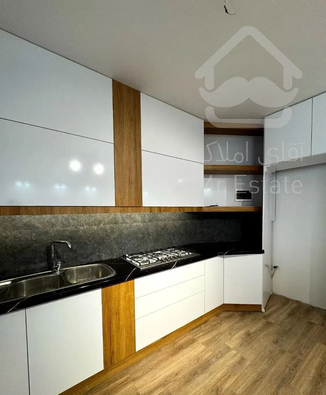 فروش فوری ۱۲۰ متری بازسازی شده کلید موجود هنرستان