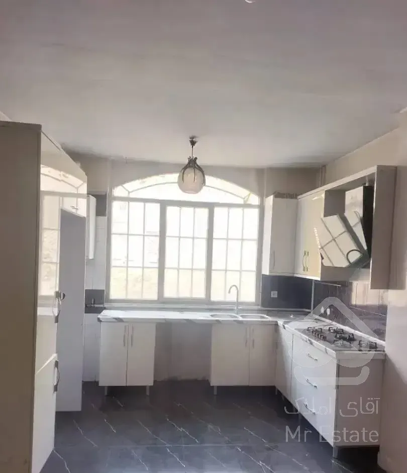 شریعتی ۲خوابه آپارتمان ادیبی بازسازی شده