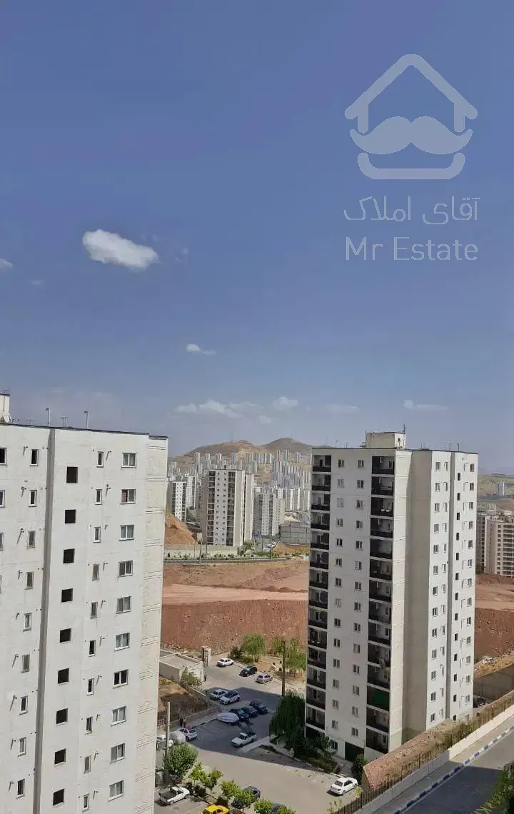 اجاره فاز 11 زون 5 طبقه 9