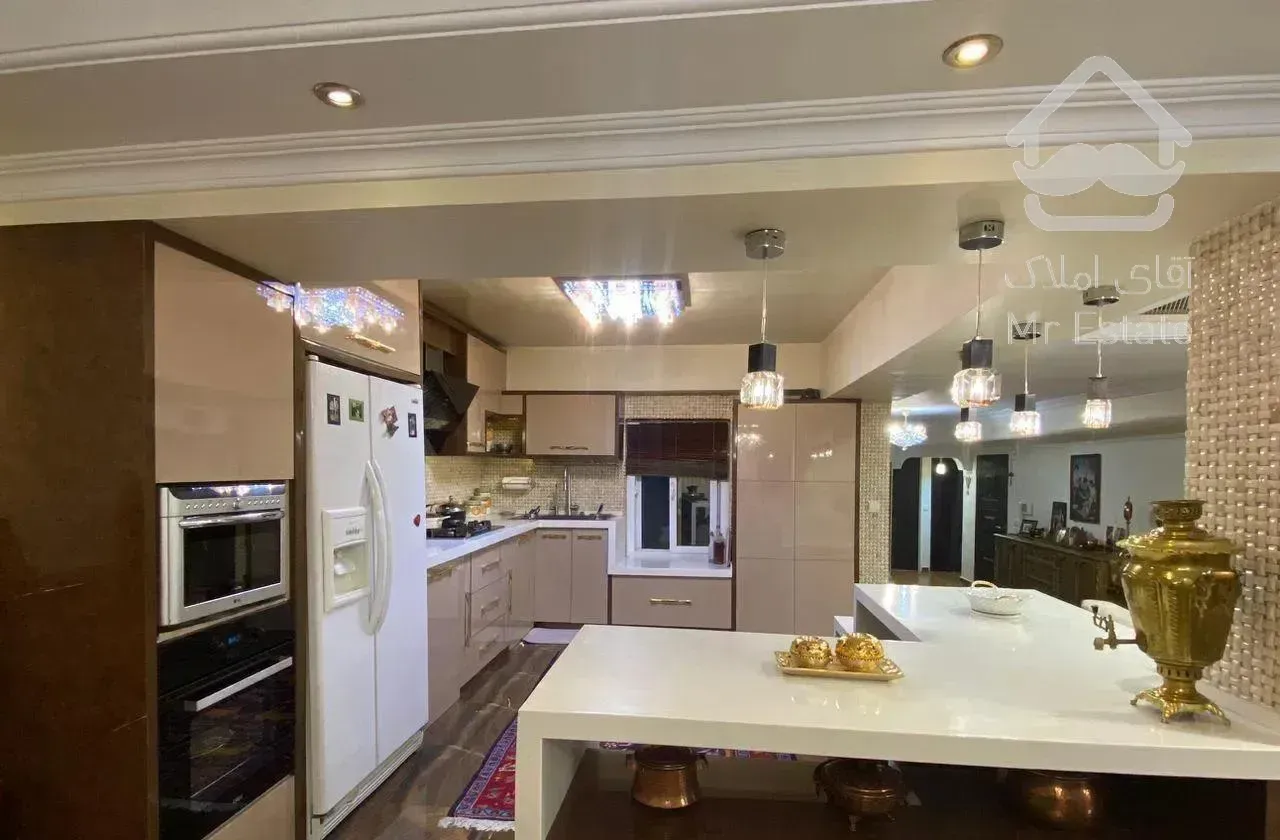 160 متر فول تکواحدی ایرانشهر فرصت ۳خواب