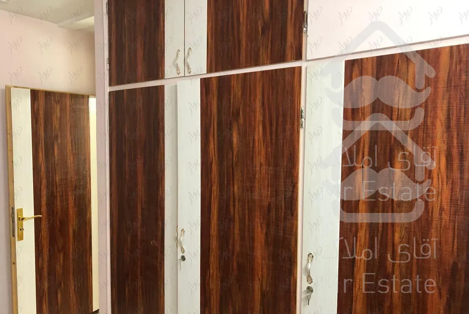 اپارتمان بازسازی کامل  طبقه اول