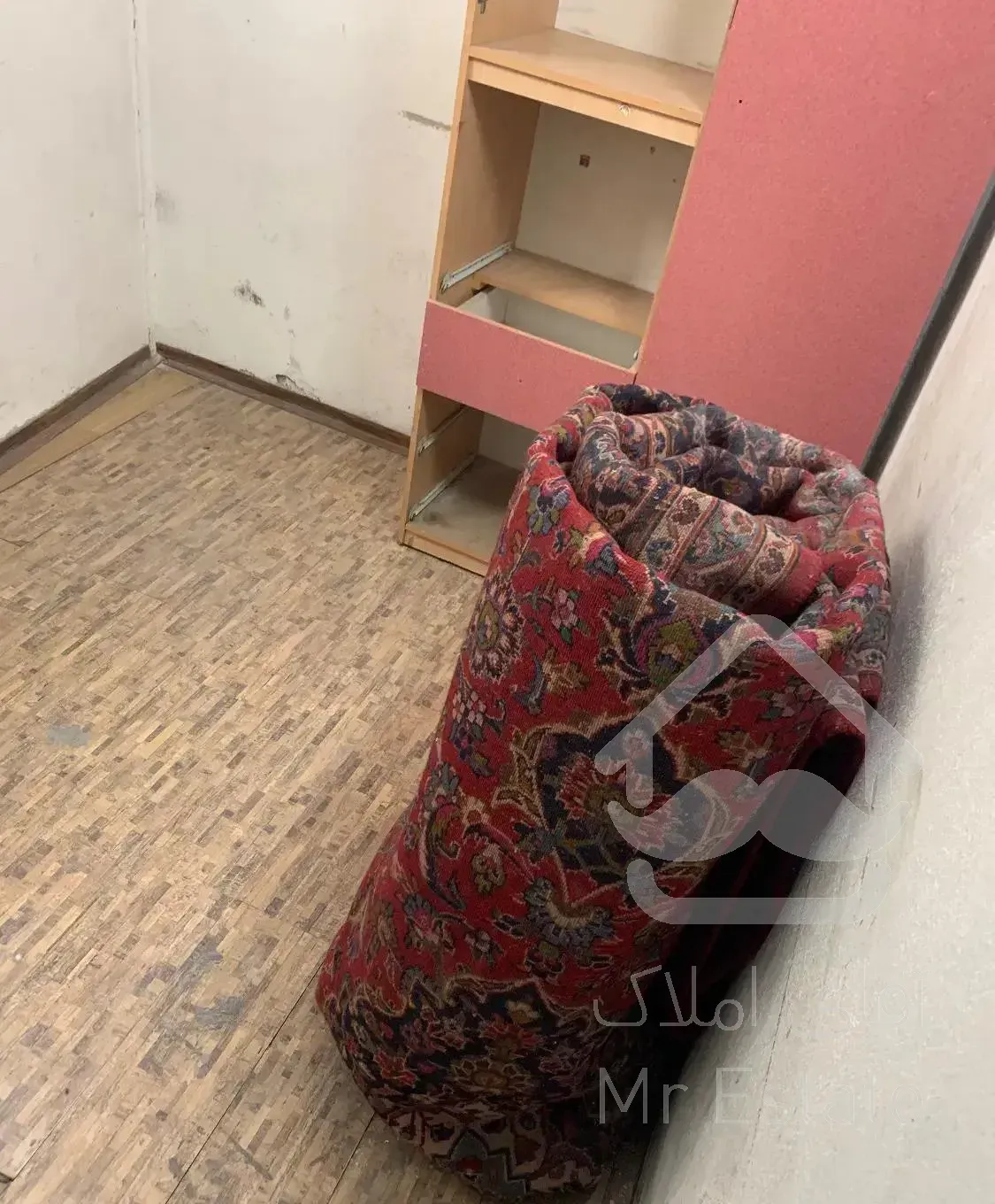 انباری۸متر،امن،کاربری انبارنه مسکونی خ ایران