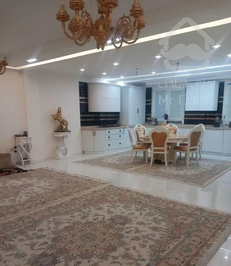 آپارتمان 130متری در وحدت