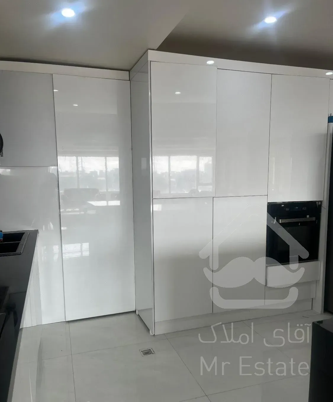 180 متری نوساز با ویو ابدی