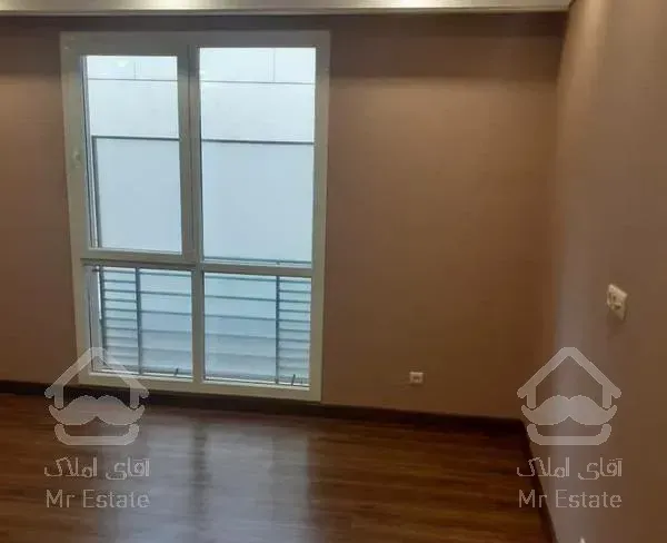 205 متر نوساز فرمانیه شرقی