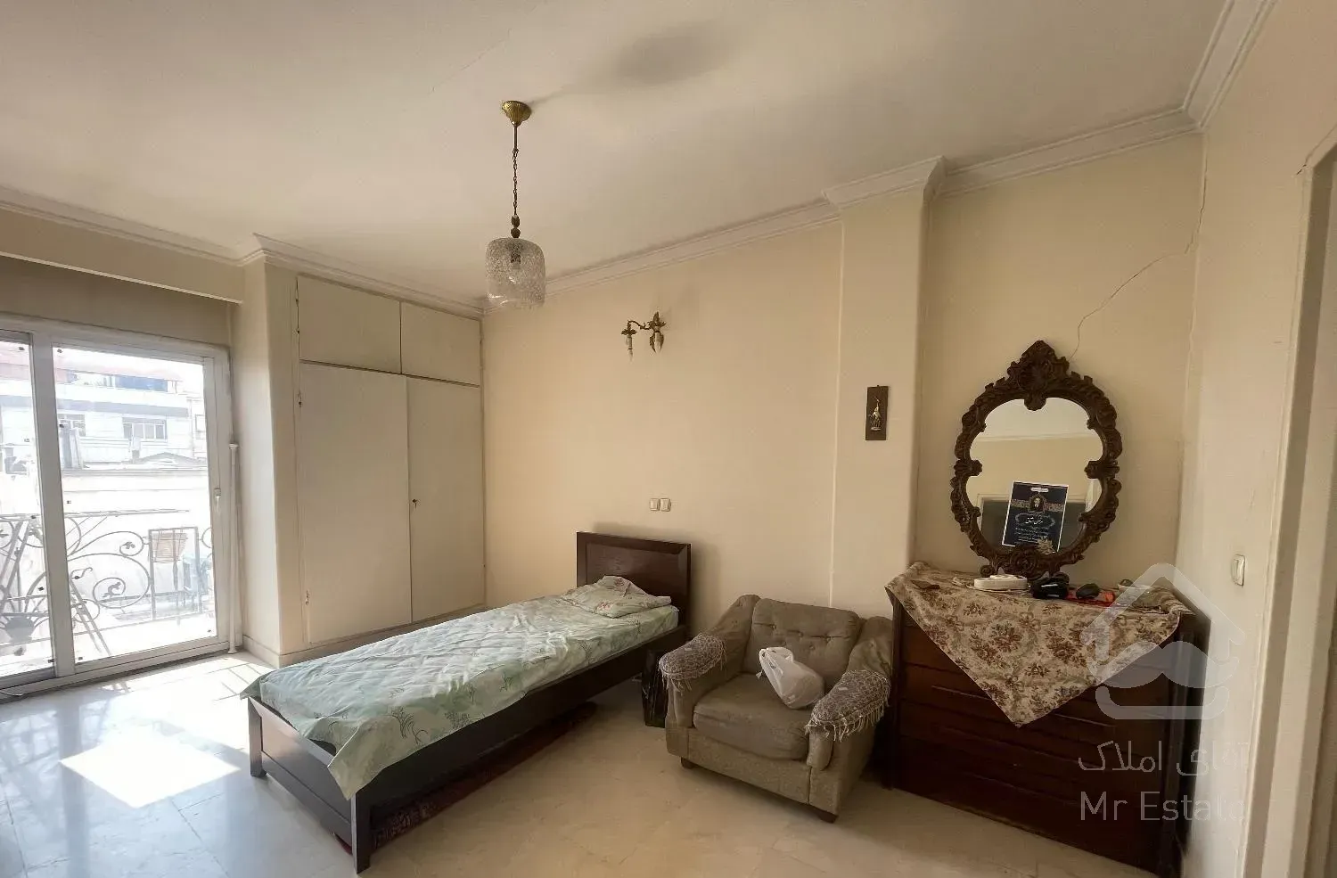 ظفر شخصی ساز ۱۶۰متر۳ خ +لابی+۲پارکینگ(بهترین طبقه)