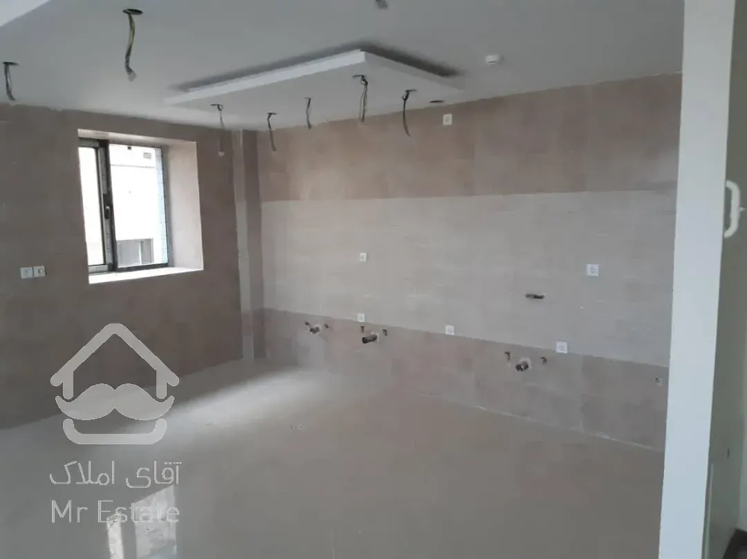 فروش ۱۱۲ متری هوافضا طبقه آخر بدون مشرف