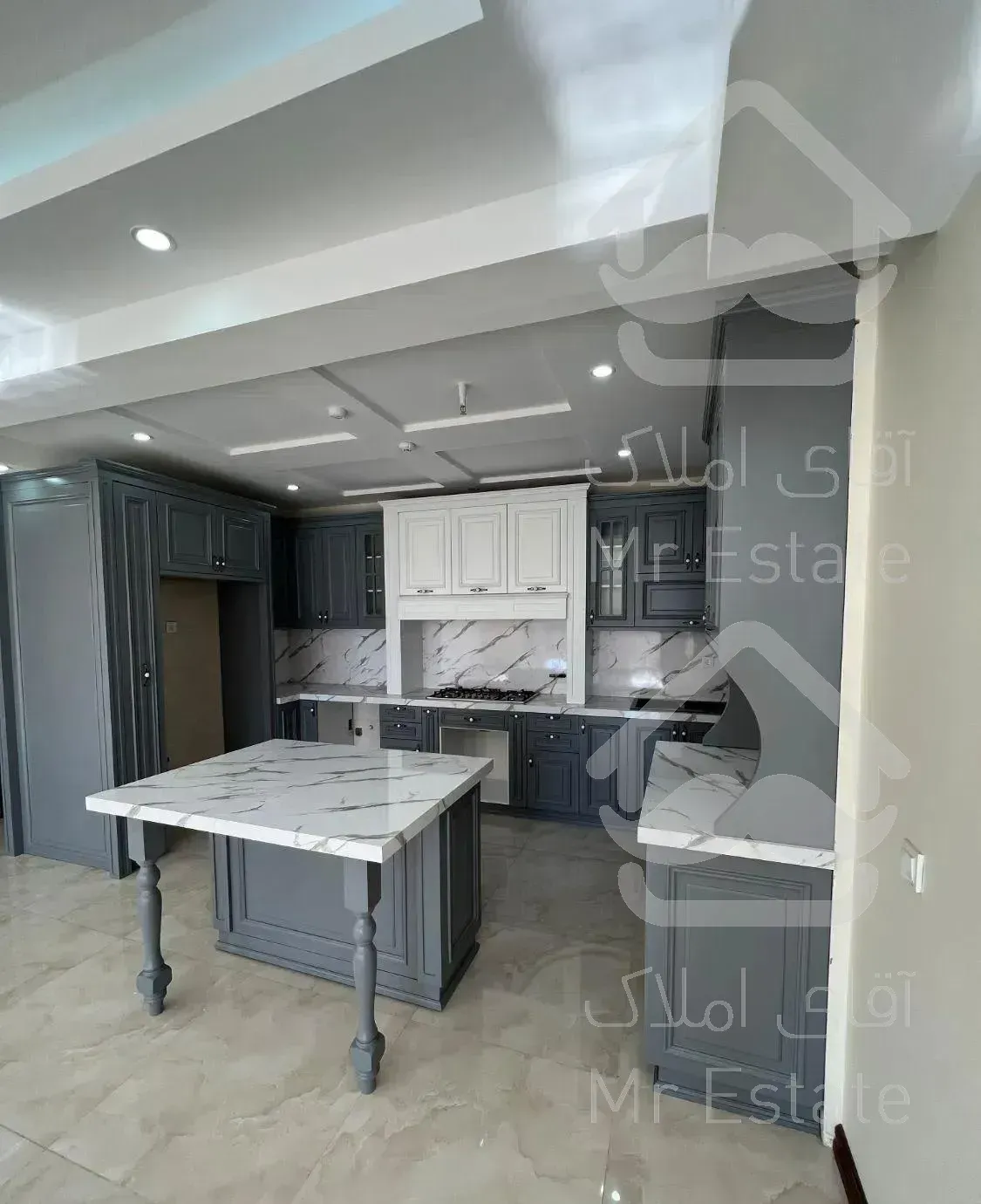 * خواجه عبدالله '۱۰۵متر نوساز - ۲پارکینگ *