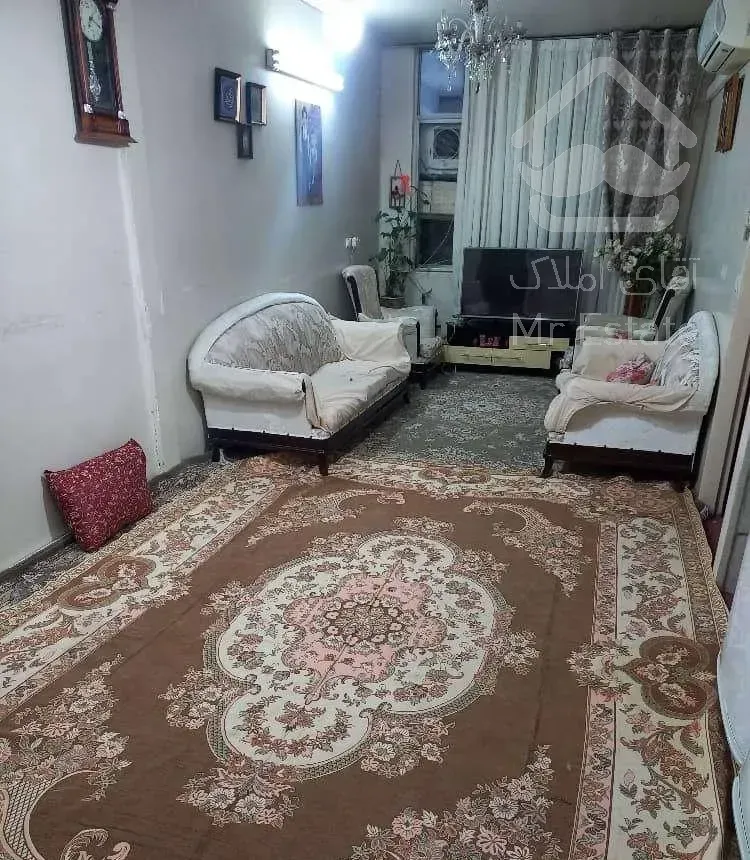 اجاره واحد ۶۵ متری کلا ۲ طبقه اتابک