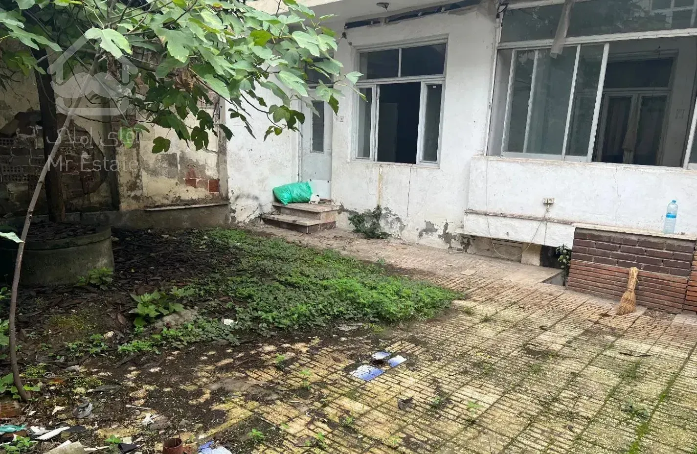 ویلایی قدیمی مرکز شهررشت مطهری شریعتی۲۰۰متر