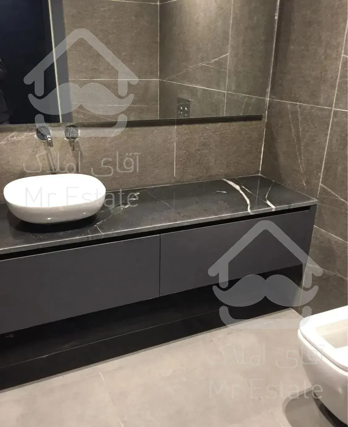 آپارتمان ۱۶۷ متر سه خواب ونک شیخ بهایی