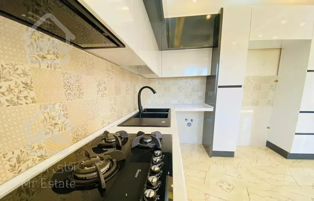 ویلا۲۱۰متری نوساز/دوخواب/برآسفالت/۵کیلومتری ساحل