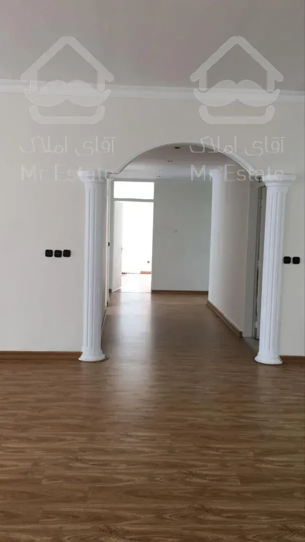 اجاره و رهن آپارتمان کامرانیه 300  متر شیک