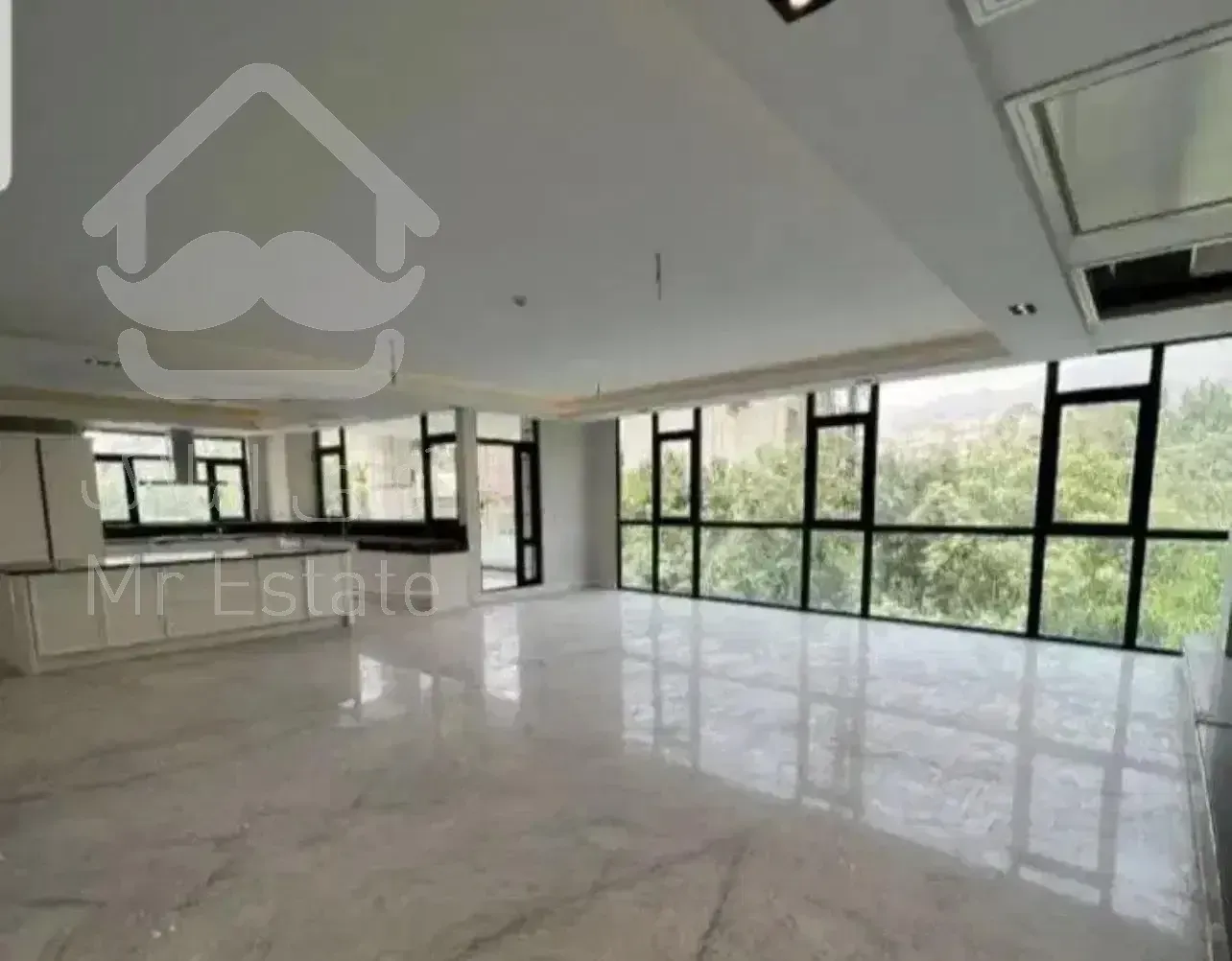 ۲۰۰ متر/ سه خوابه/ نارون