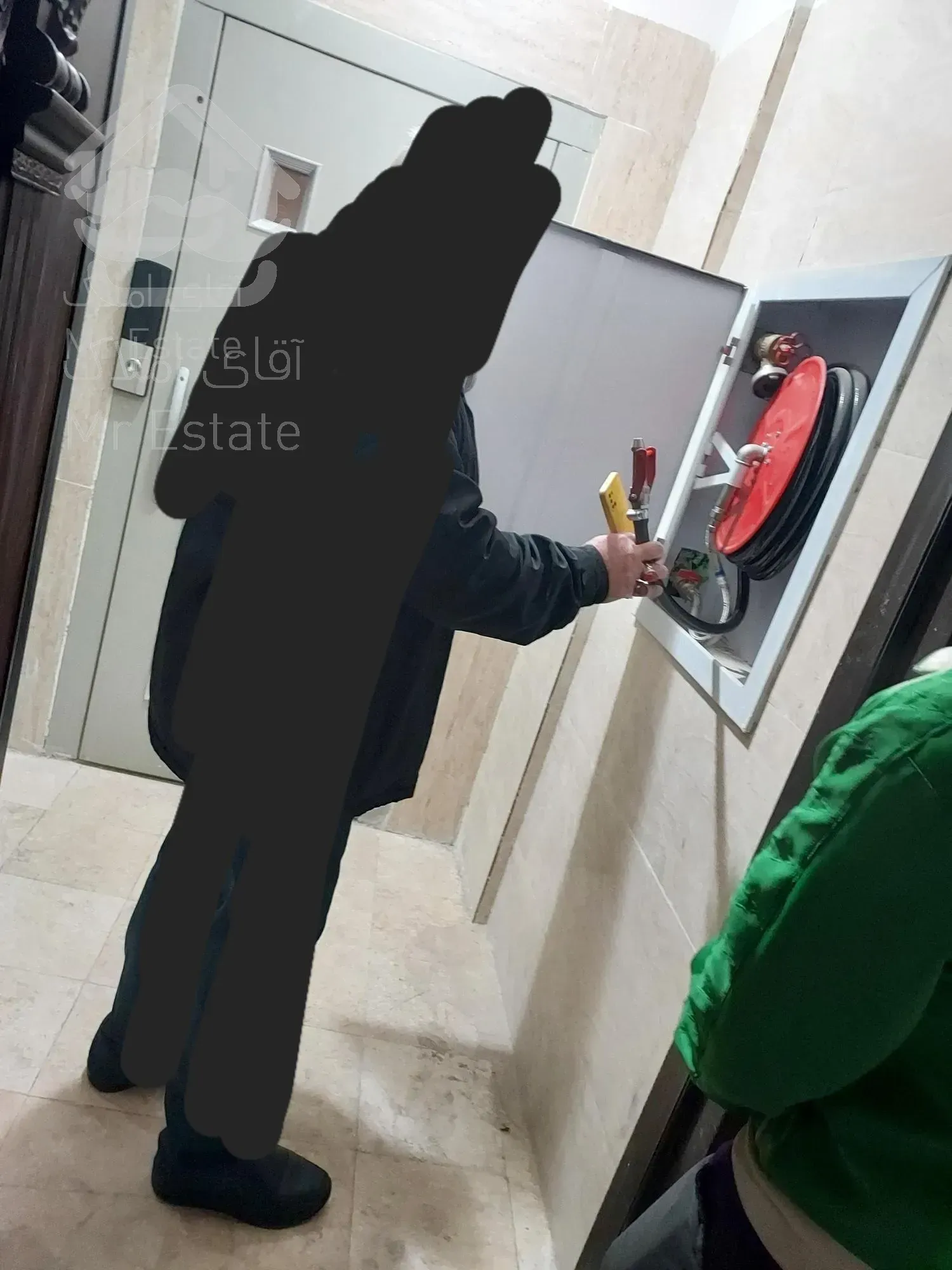 آپارتمان نوساز ۱۵۰ متر سه خوابه زیر قیمت