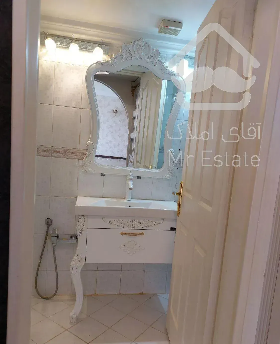 ۱۱۸ متری ۳ خوابه / شیک و خوش نقشه / کوثرشمالی