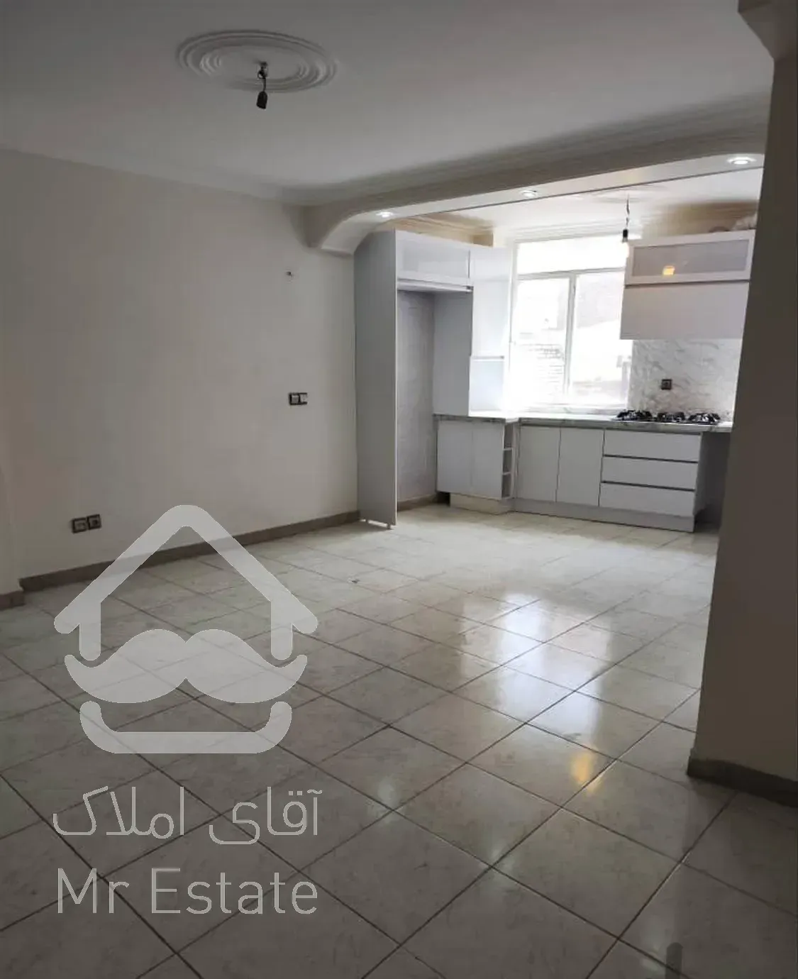 ۵۰متر/پارکینگ/خوش نقشه/آخرین فرصت خرید/اجاره دار