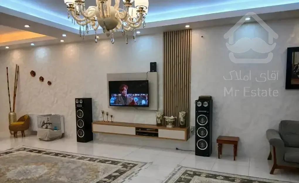 فروش آپارتمان ۱۵۸متری جنوبی شهرک دانش کد۴۰۴۷