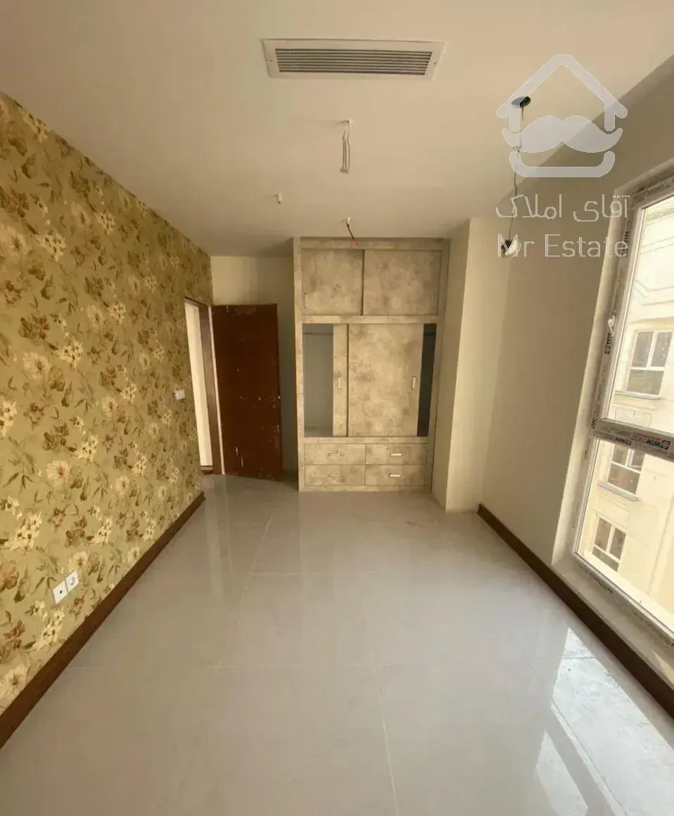 120مترکلید نخورده در برج