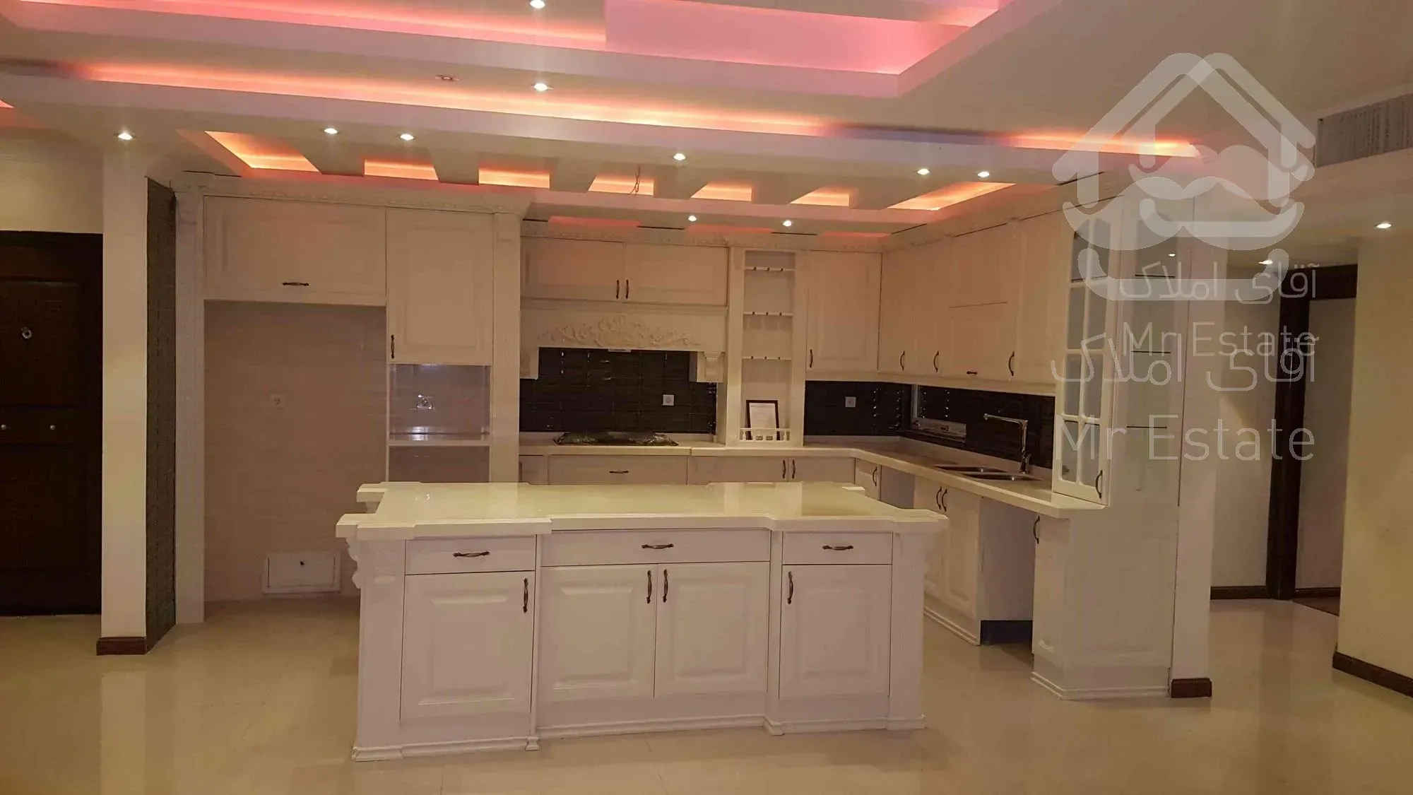 ۱۶۰متر ۳خوابه کلید نخورده / فردوس شرقی