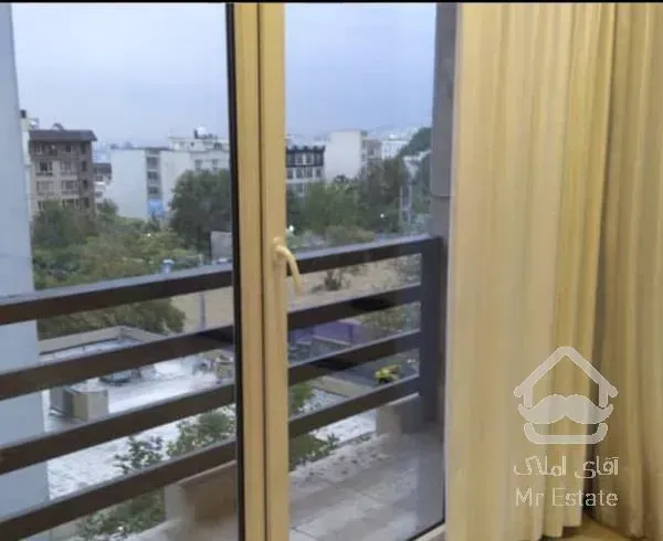 نیاوران ۱۲۰ متر محله دنج اروم باکن دار و ویودار