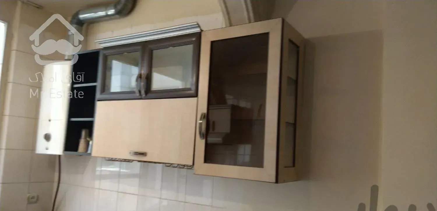 آپارتمان ۴۴ متر یک خوابه خوش نقشه نور گیری خوب.