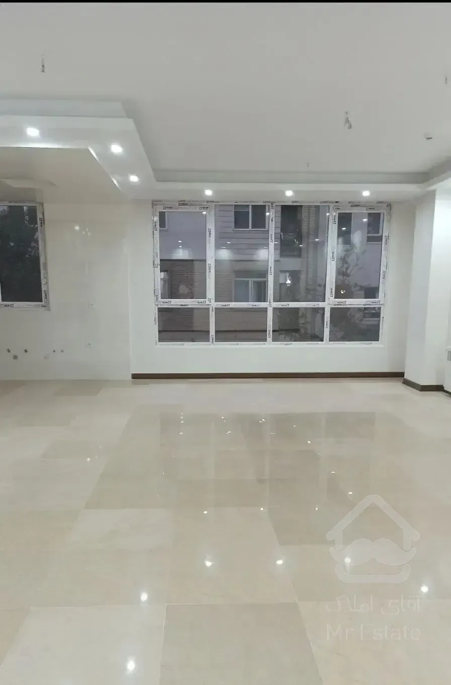 ۱۳۰ متر ۳ خوابه نوساز فول امکانات(اردیبهشت جنوبی)