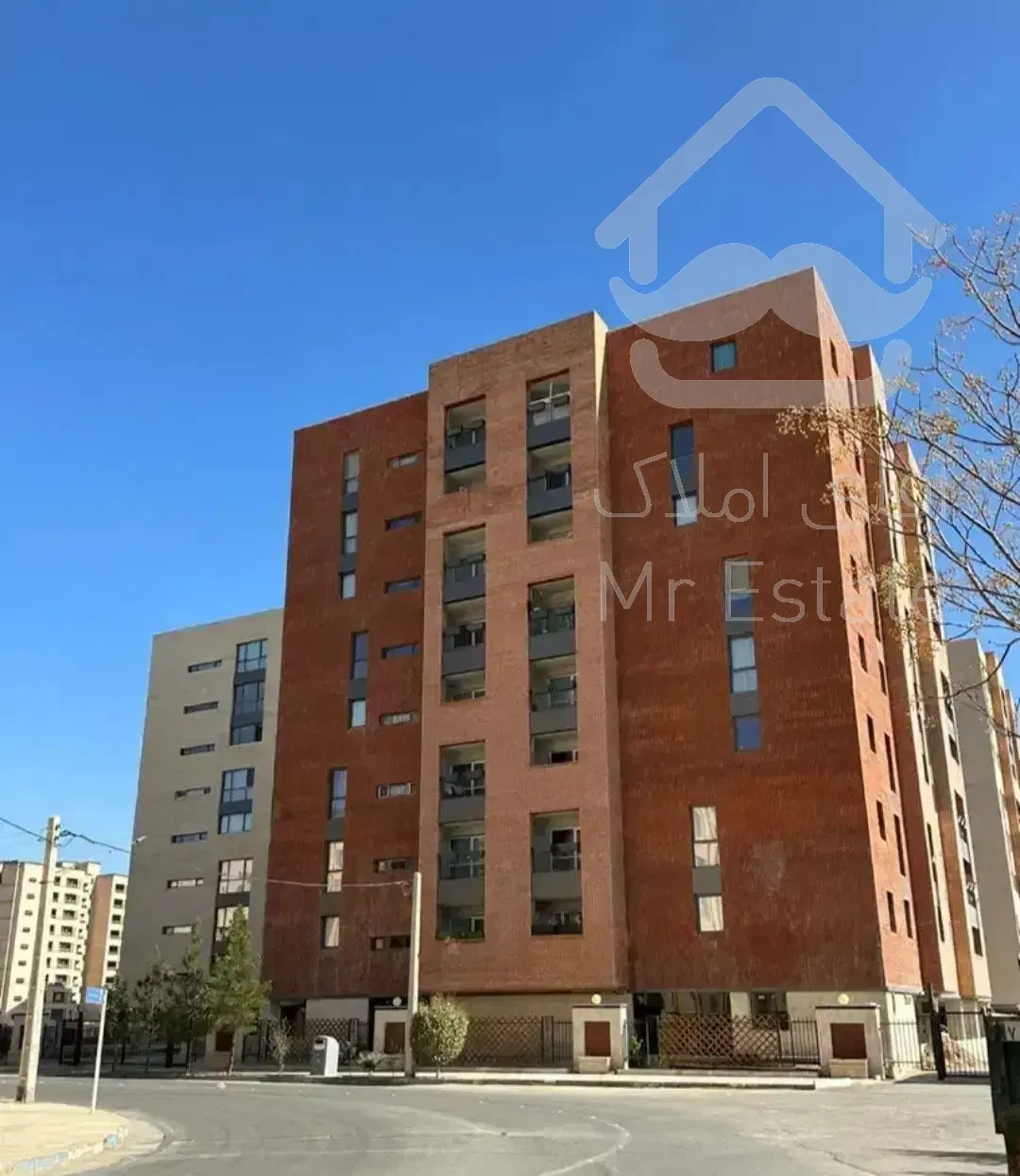 آپارتمان ۱۲۳متری برج نور/۳خواب/شهیدقندی