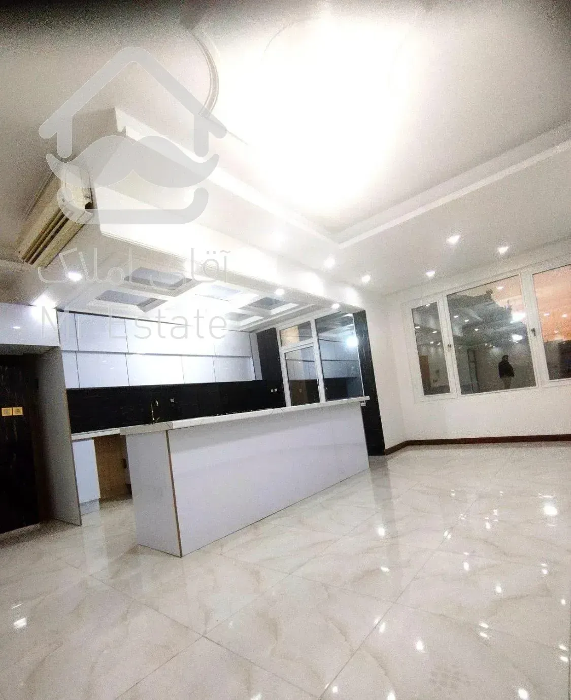 شمال غرب تهرانپارس 118متر،نوسازی شده،فول،ویو ابدی