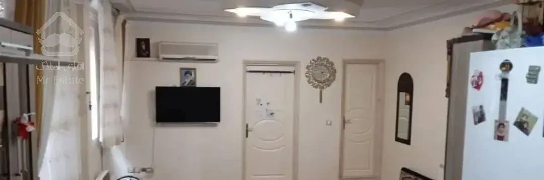 50 متری ( فروش فوری ) ساخت 92