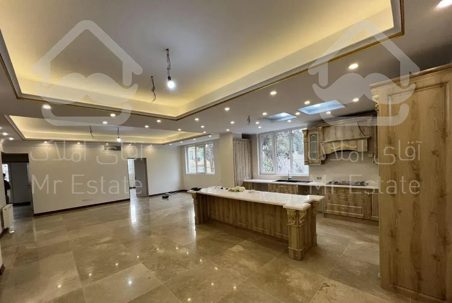 * خواجه عبدالله '۱۳۳متر نوساز تک واحد - ۲پارکینگ *