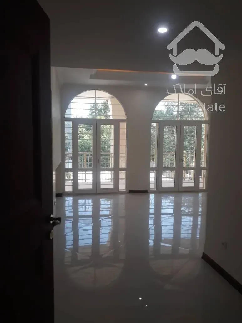 اجاره و رهن آپارتمان الهیه 330  متر لوکس