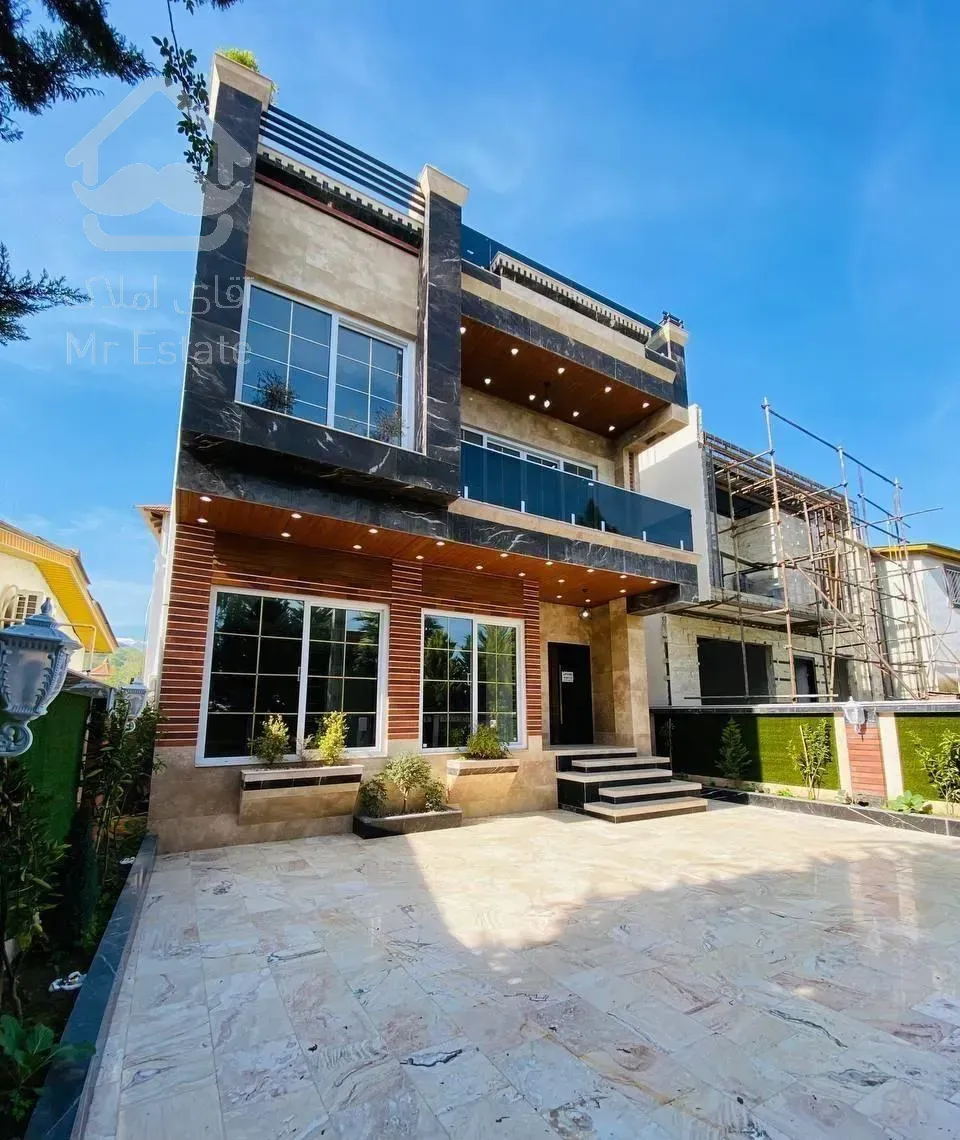 ویلا تریبلکس شهرکی چند قدمی جنگل سه خواب مستر