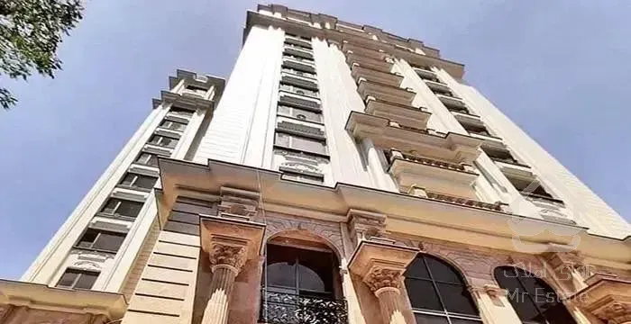 ۲۰۰ متر برج باغ ( تاپ لوکیشن)