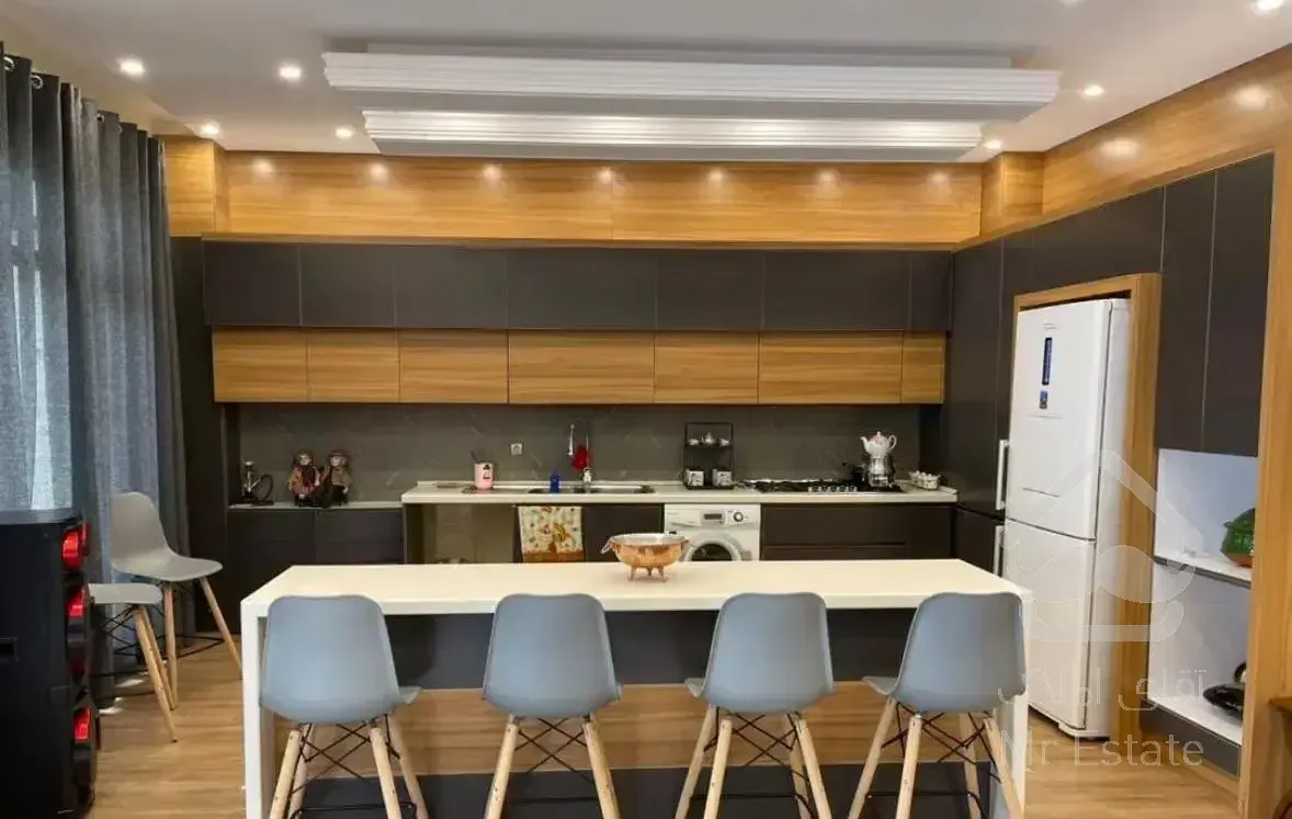 اجاره ۱۲۵ متری دانشگاه/نوساز کلیدنخورده/تک واحدی