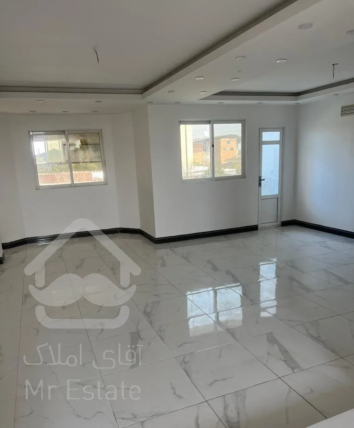 ۱۰۴ متر واحد خوش نقشه با ویو عالی / سند تک برگ