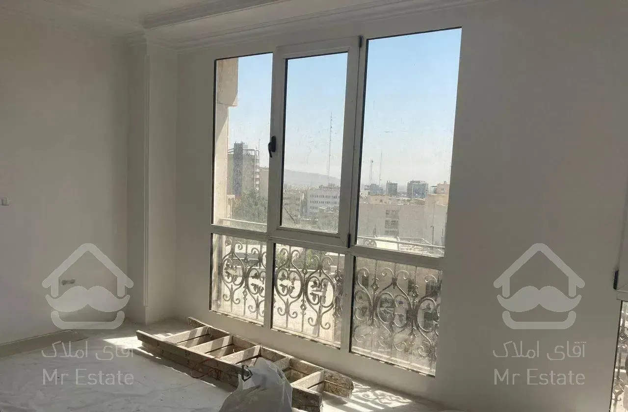 100 متر - خ وزراء رهن کامل