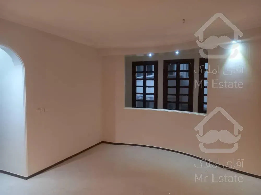 اجاره و رهن آپارتمان محمودیه 98  متر لاکچری