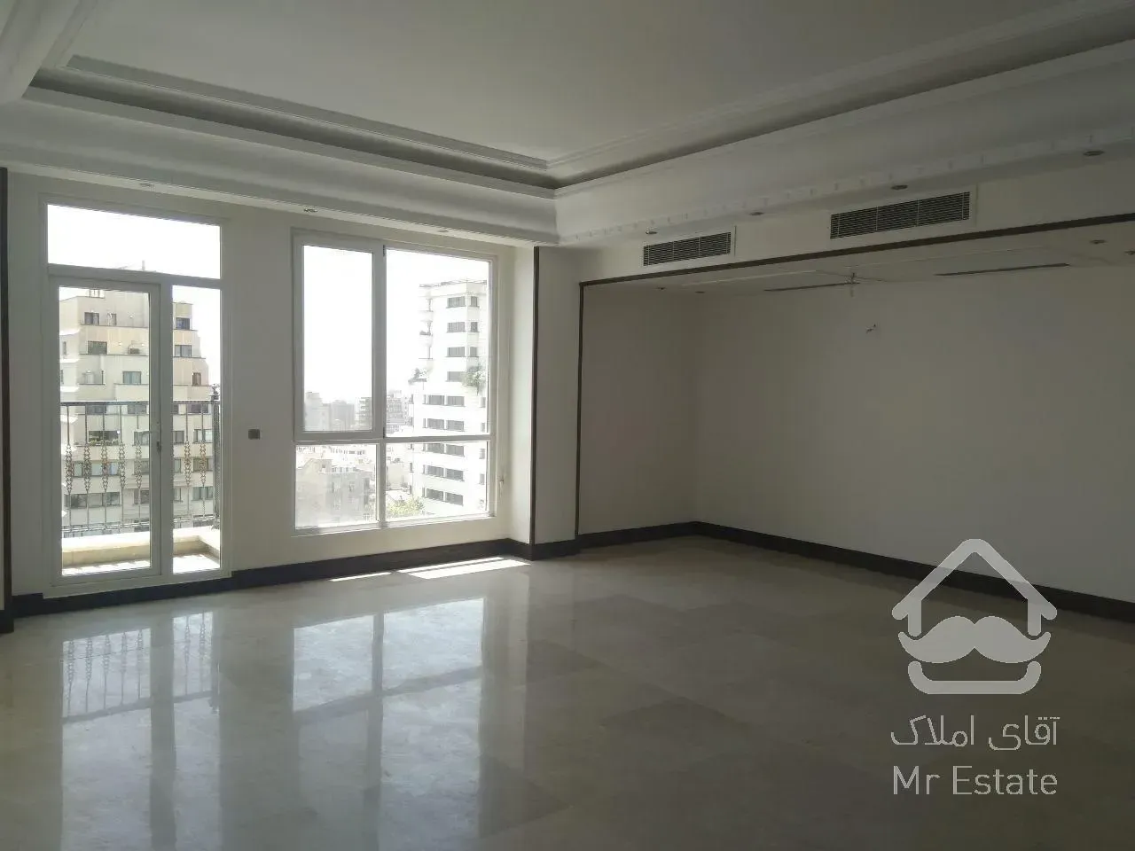 خرید 215 متر در فرمانیه