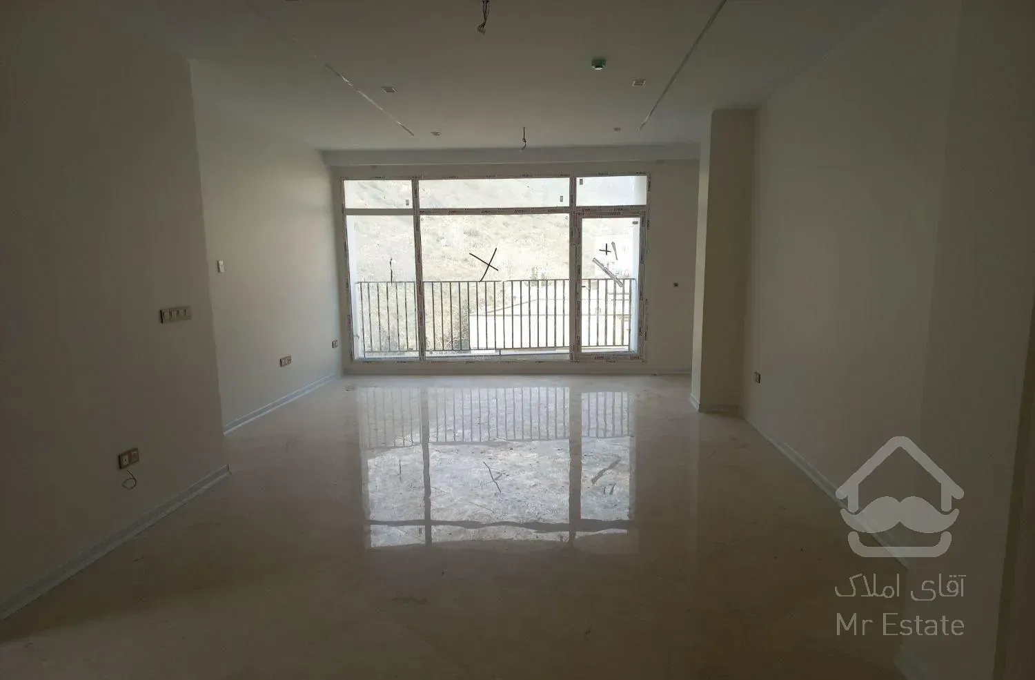 کاشانک/ 102متر / نوساز.