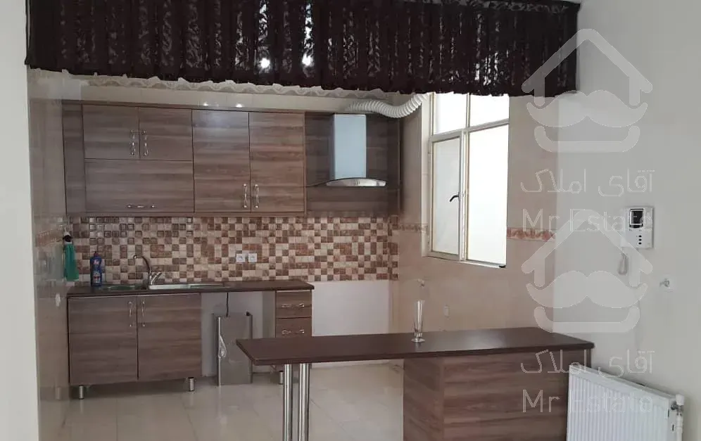 جمالزاده شمالى بالاى بلوارکشاورز ١١٤متر