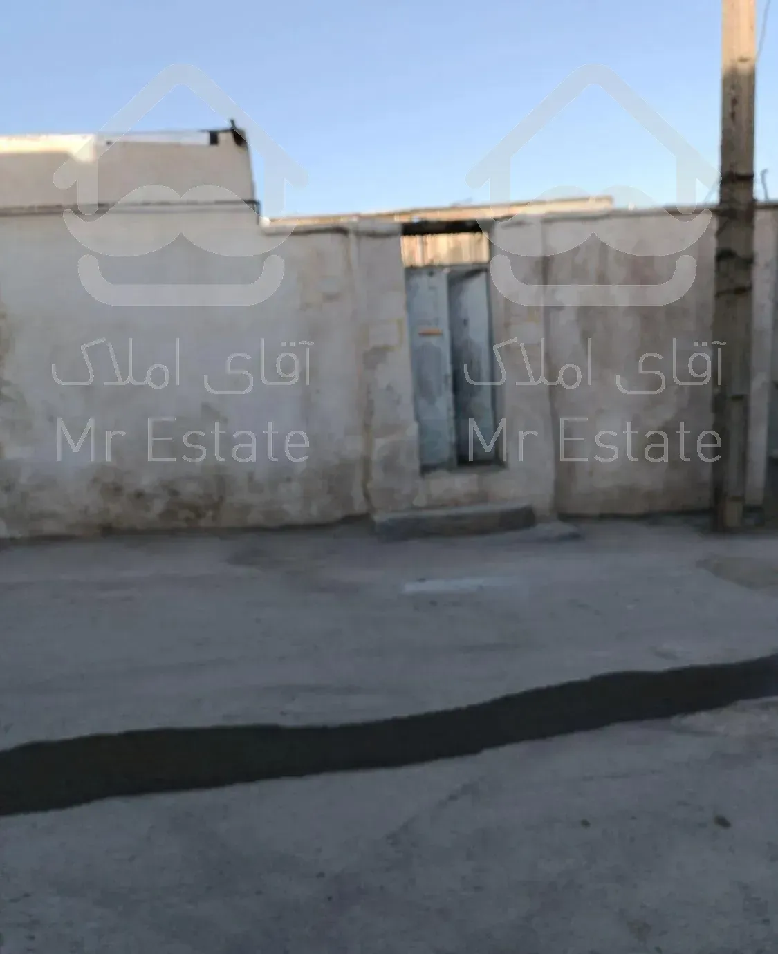 خانه 100متر صابونی اول کوچه جاوید ازقسمت خیابان