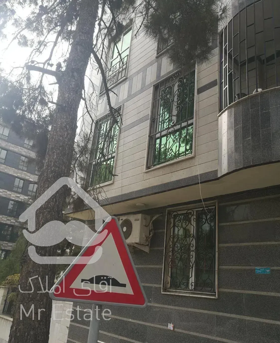 65 متر فول امکانات