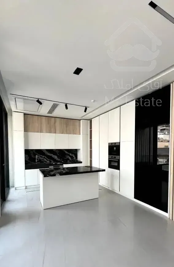 زعفرانیه ۱۳۹ متر ۲ خواب مستر ۲ پارکینگ برج باغ