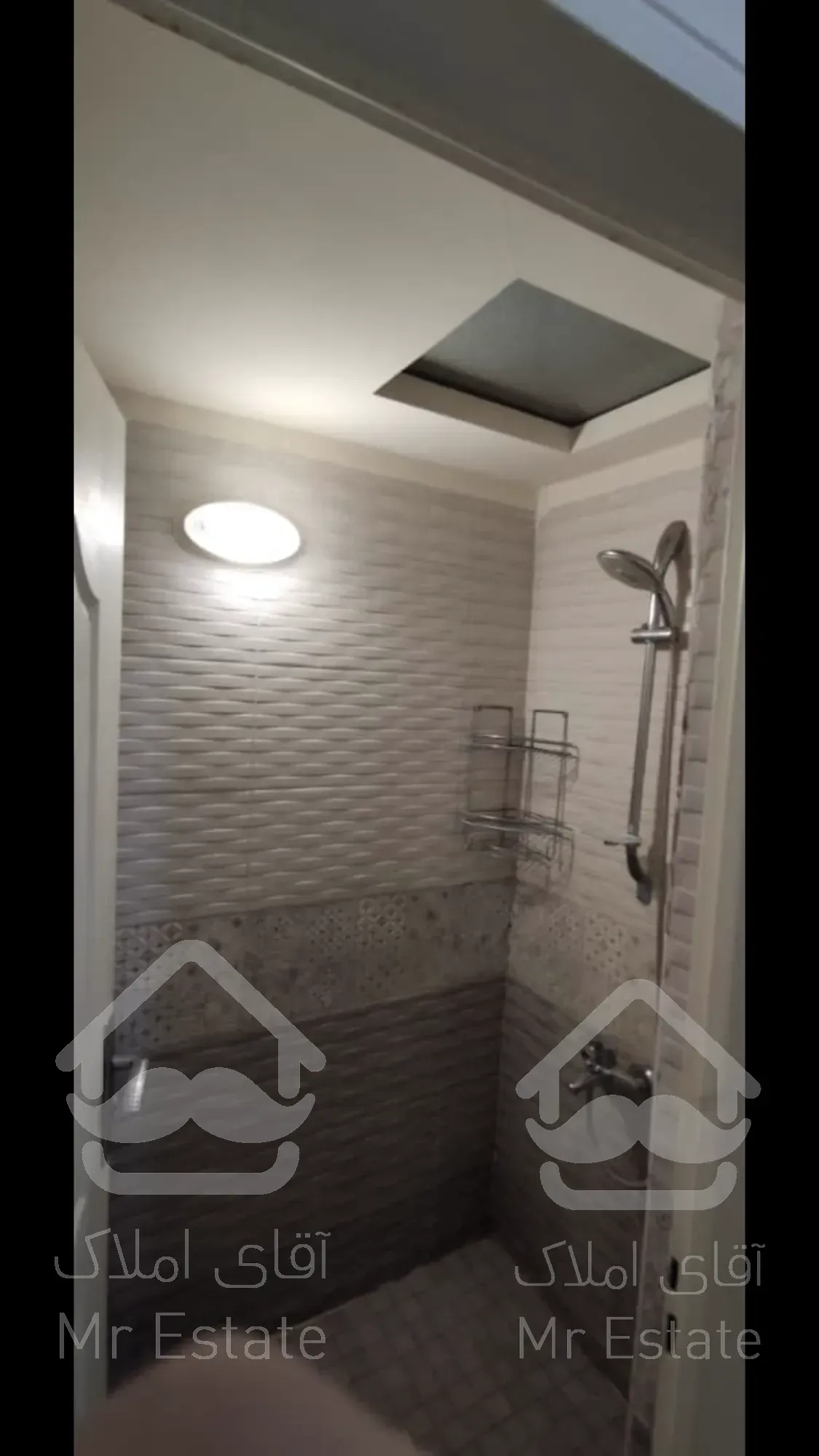 ۵۰متر/خوش نقشه/پارکینگ/اسانسور/بالکن